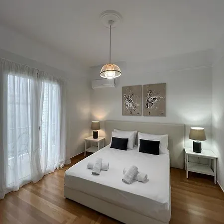 Vibrant Urban Getaway: Modern 1-Bedroom Near Bars, Parks, And Metro Athens Exterior photo